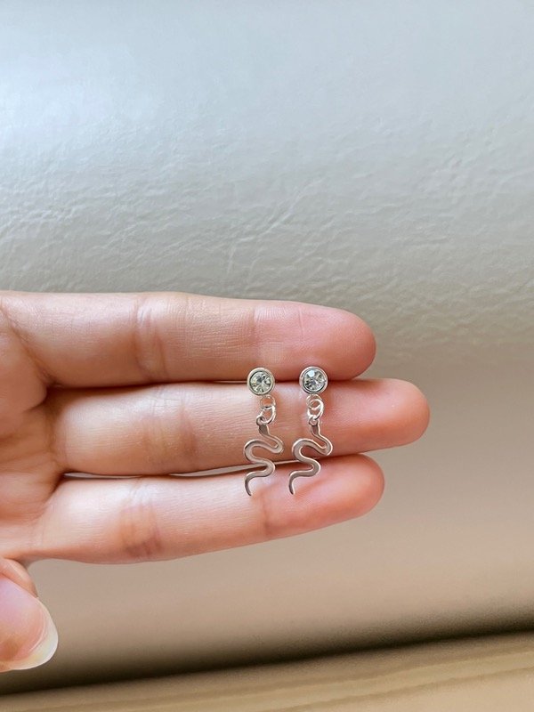 Producto - Aros serpiente colgante acero blanco