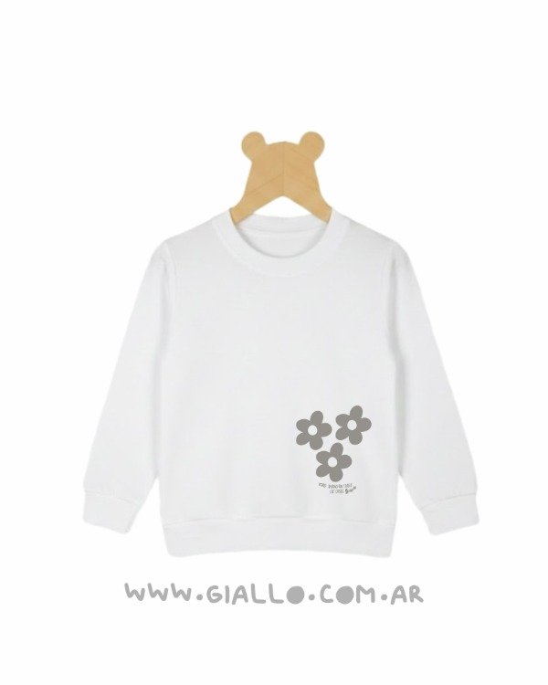 Producto - BUZO TRES FLORES