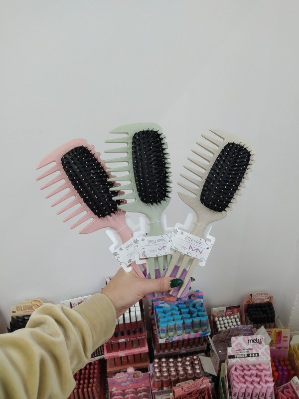 Producto - Cepillo para el cabello triple
