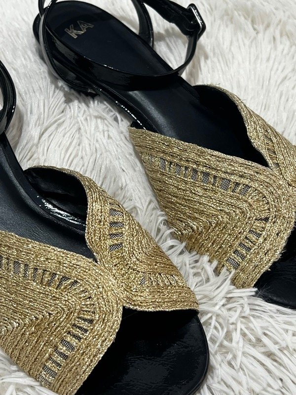 Producto - Sandalias MISHKA T40