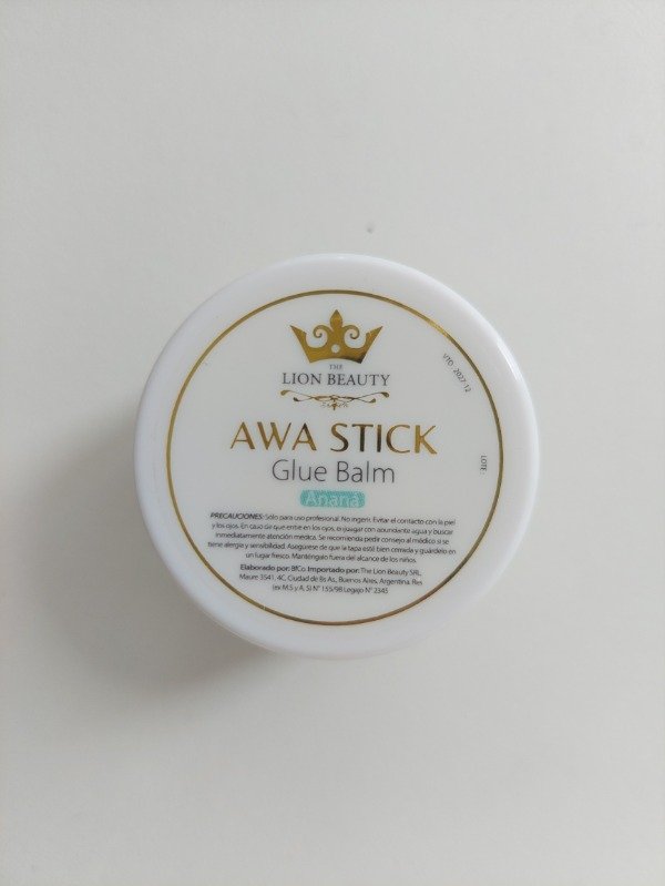 Producto - AWA STICK GLUE BALM - BALSAMO ADHESIVO THE LION - 15 GR - 1