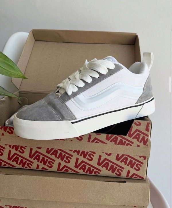 Producto - Vans Knu - Gris