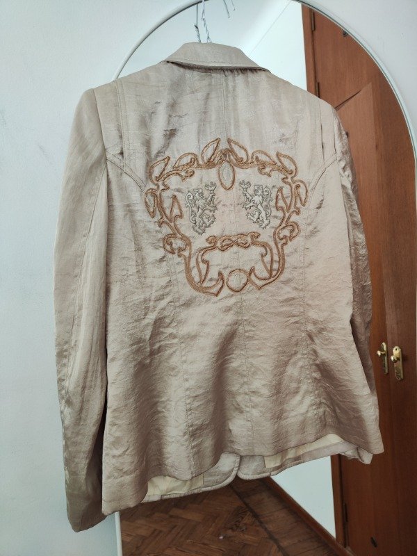 Producto - Saco Dorado Rubin