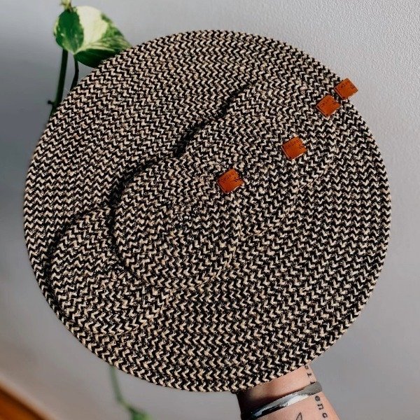 Producto - Platos de sitio yute natural y negro