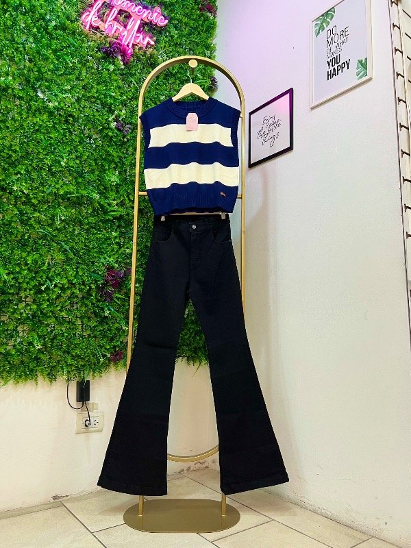 Producto - Jeans OXFORD con tajo KIRA NEGRO 0572