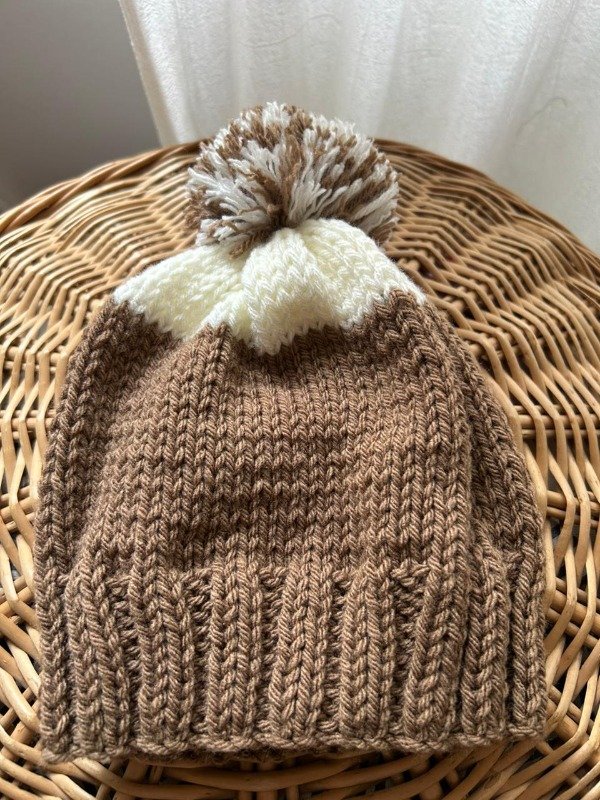 Producto - Gorrito de lana Combinado
