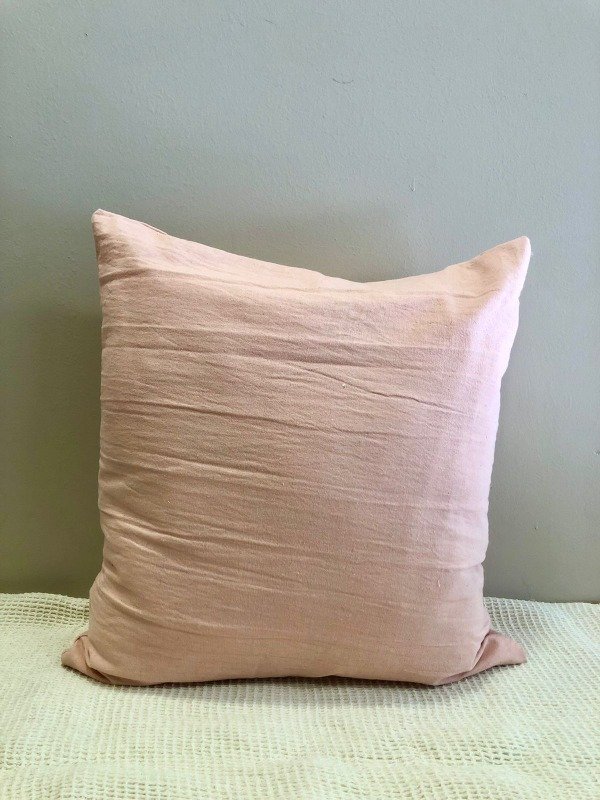 Producto - ALMOHADON ROSA VIEJO 50X50
