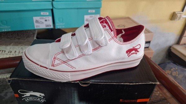 Producto - Jaguar abrojo rojo