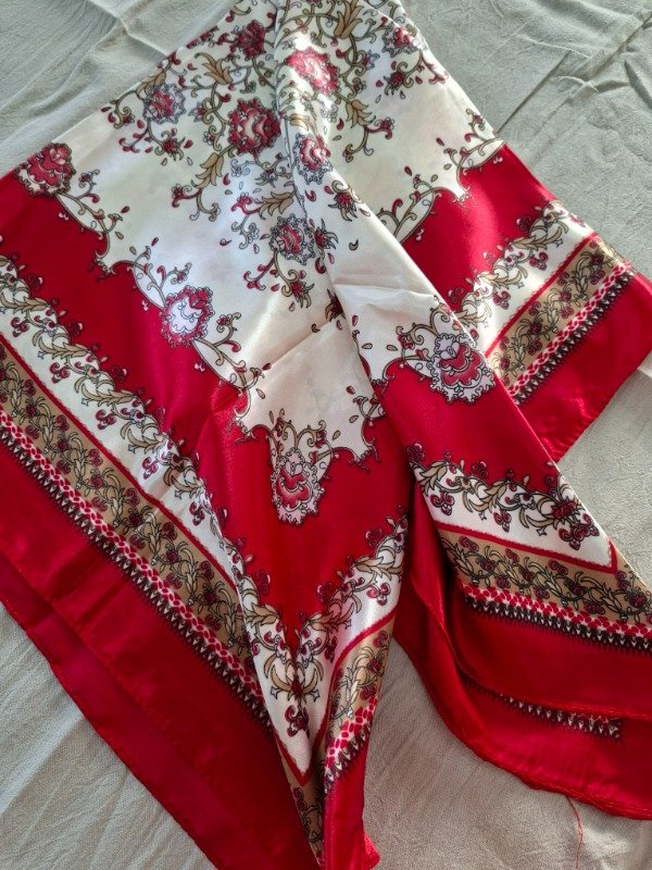 Producto - Pañuelo rouge