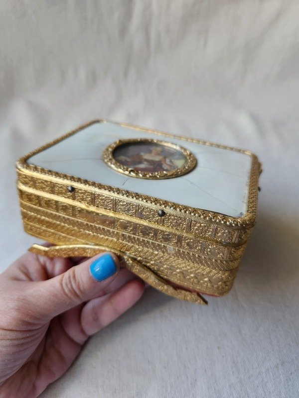 Producto - Alhajero Rococó con Camafeo