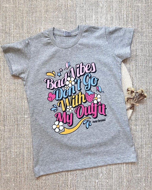 Producto - REMERA BAD VIBES GRIS