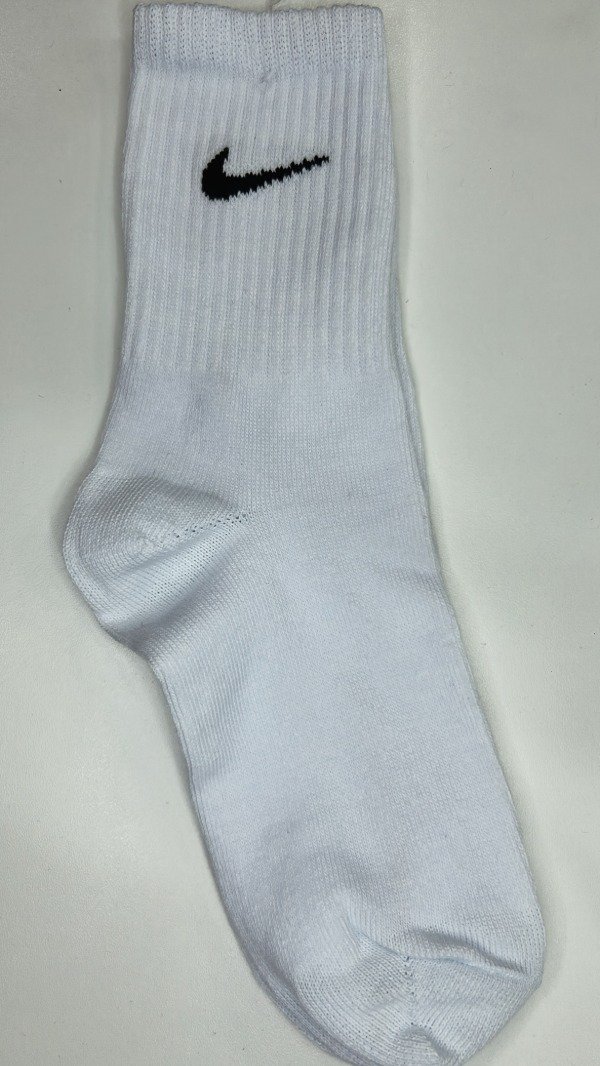 Producto - MEDIA 3/4 NIKE BLANCA