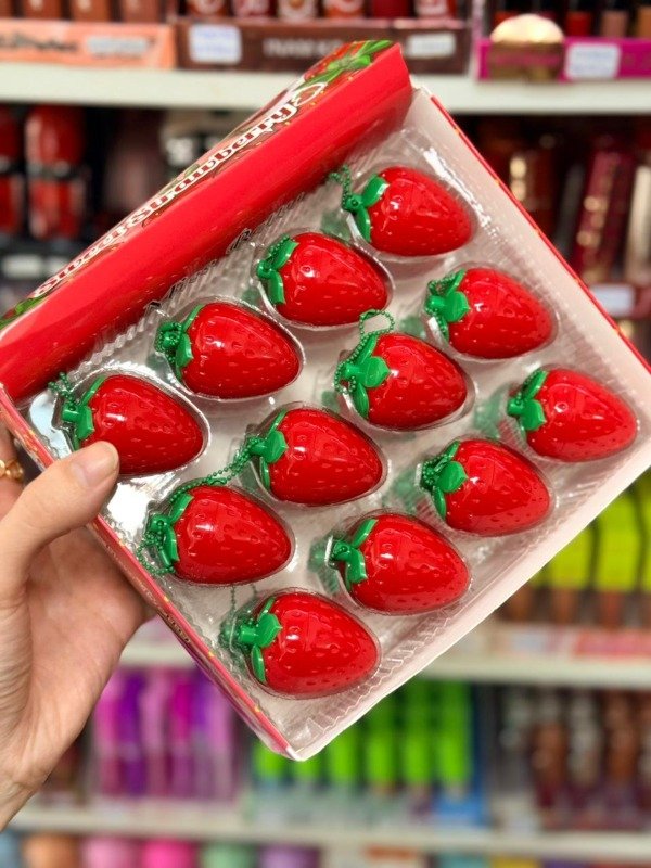 Producto - Bálsamo Llavero Frutilla Roja
