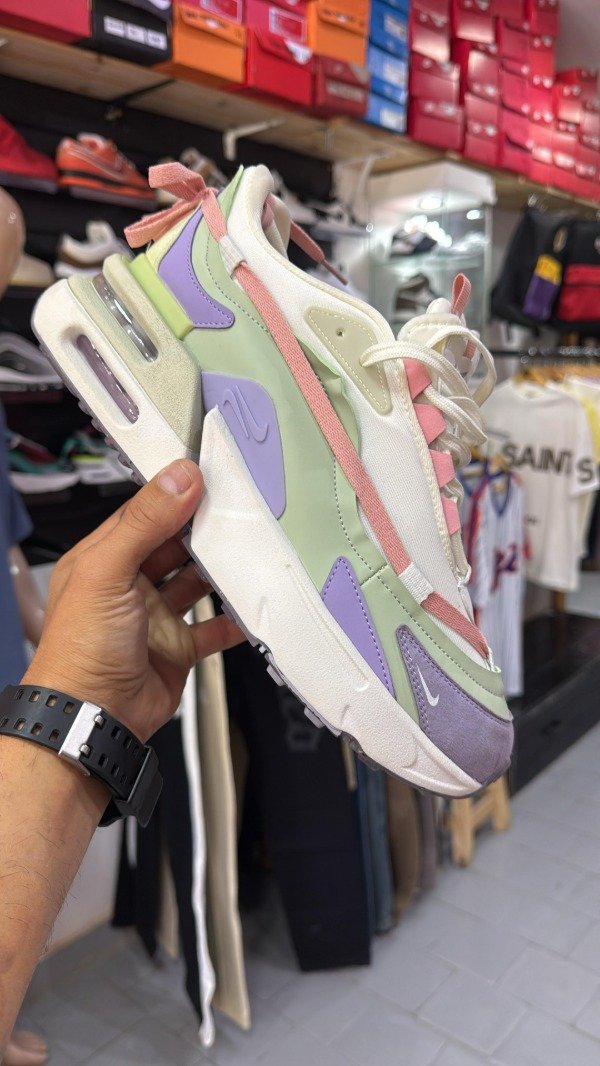 Producto - AIRMAX FURYOSA TRICOLOR