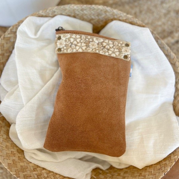 Producto - Yerbera gamuzada bordada - Indira - 1