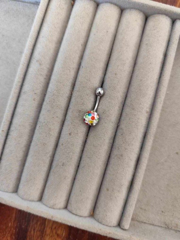 Producto - Piercing ombligo bola de fuego bola. Acero quirúrgico