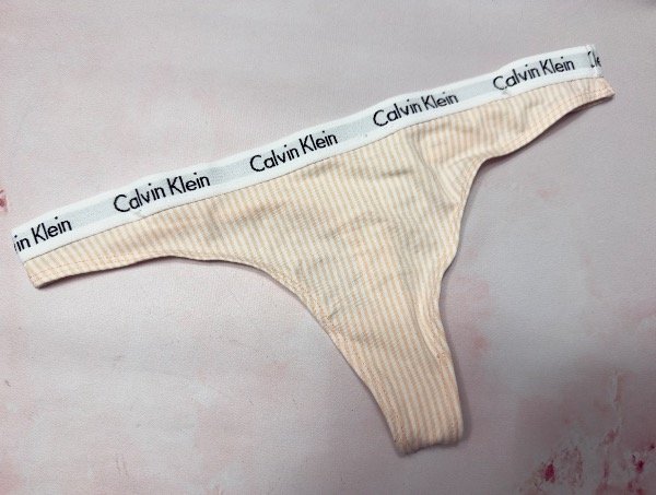 Producto - Less Calvin Klein 01619