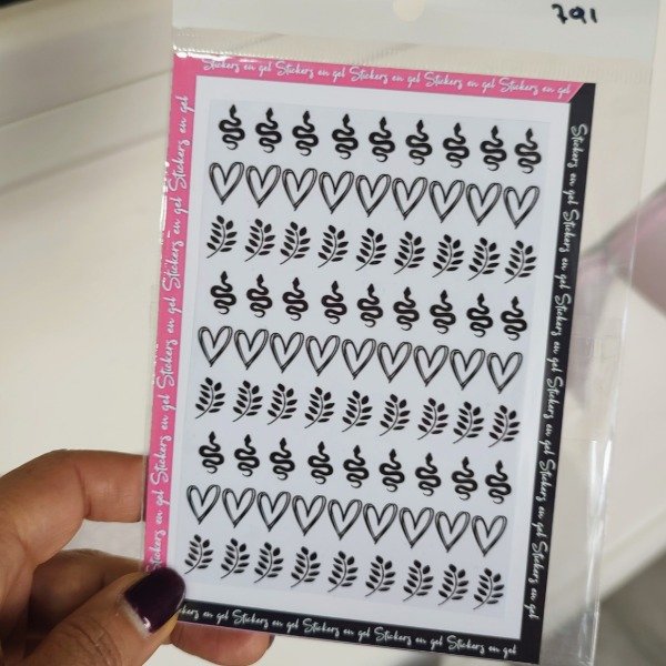 Producto - Sticker 791 hojitas serpiente corazones