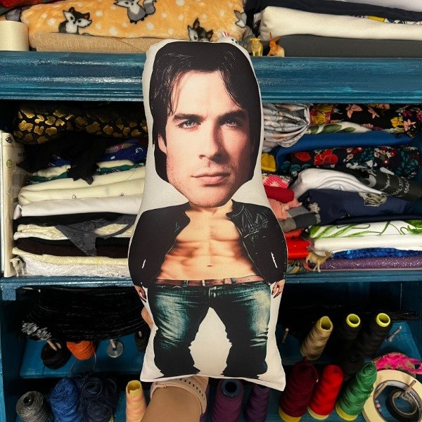 Producto - Muñeco Damon Salvatore Vampire Diaries (No tan) chiquito 02 - 2