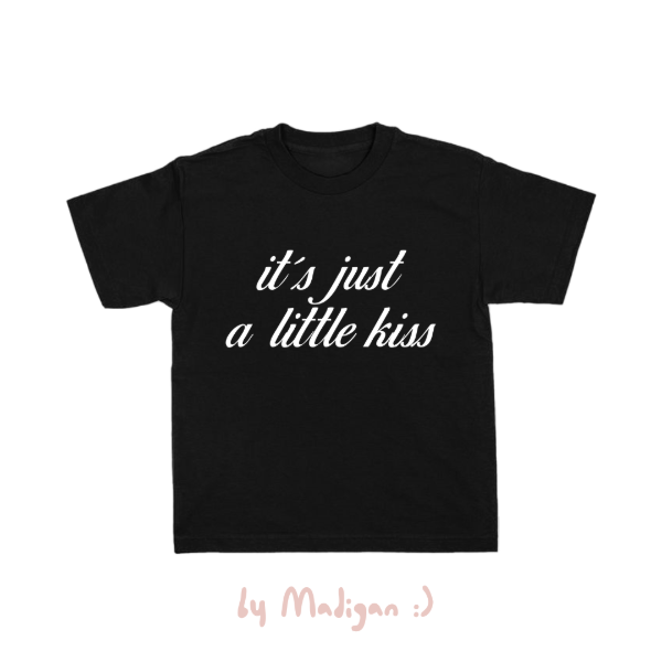 A LITTLE KISS TEE — imagen 2
