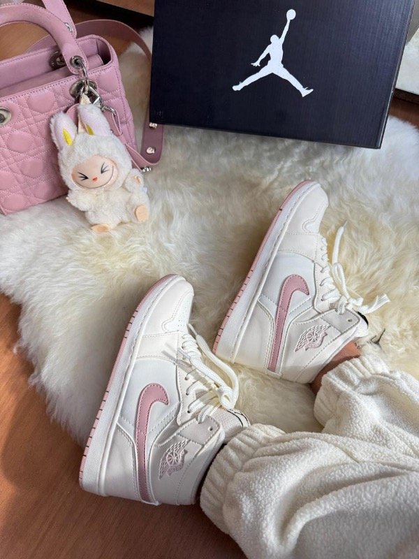 Producto - Jordan High Pink