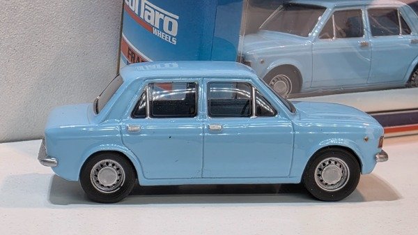 Producto - FIAT 128 CELESTE 1/64 - 3