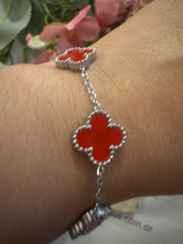 Producto - Pulsera trébol rojo