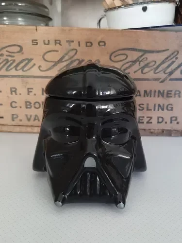 Producto - Taza Darth Vader con tapa