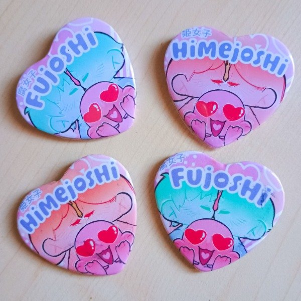 Producto - Pin Corazón Fujoshi Himejoshi