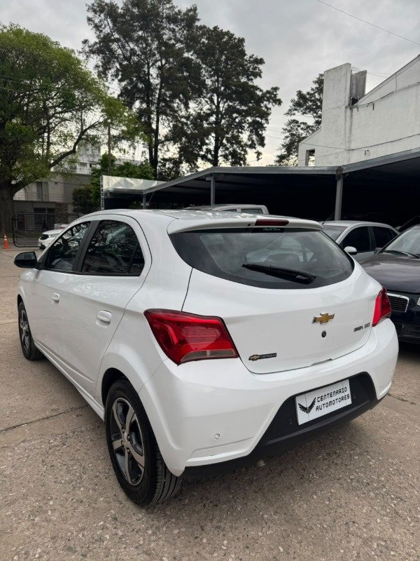 Producto - Chevrolet Onix 1.4 LTZ MT 2017 - 4