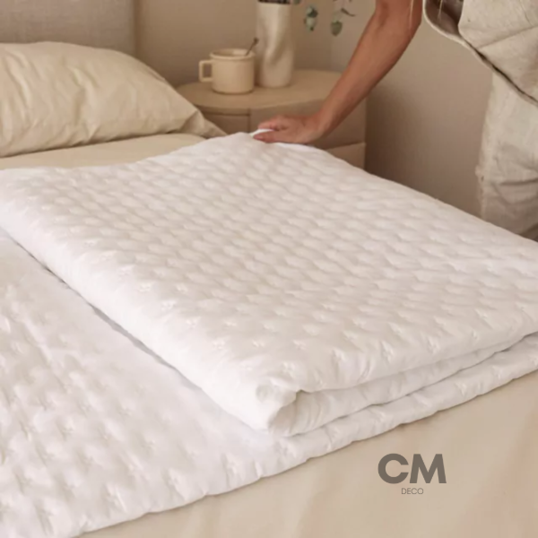 Producto - Acolchado Oliver Blanco