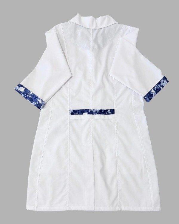 Producto - Guardapolvo Inprof Lucía (Blanco Liso detalle Azul) - 5