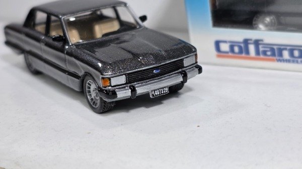 Producto - FALCON GUIA 83 GRIS OSCURO 1/64 - 1