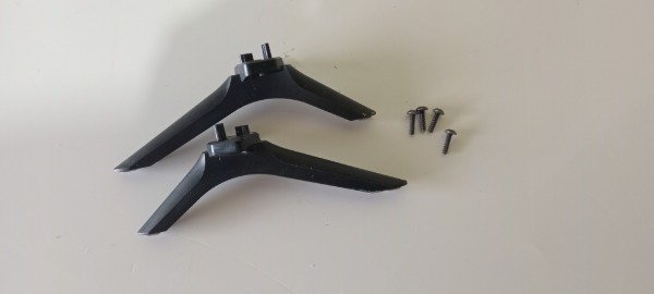 Producto - Juego Pies Base Tv Hisense 32a421gsv