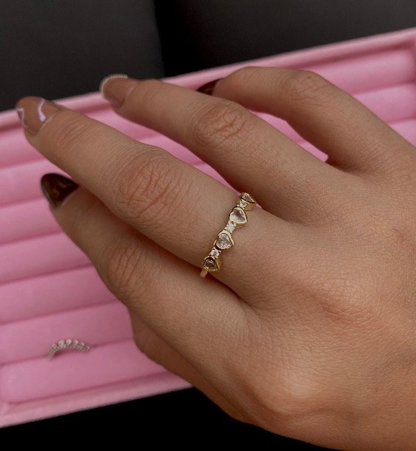 Producto - Anillo mil corazones ac.quirurgico dorado