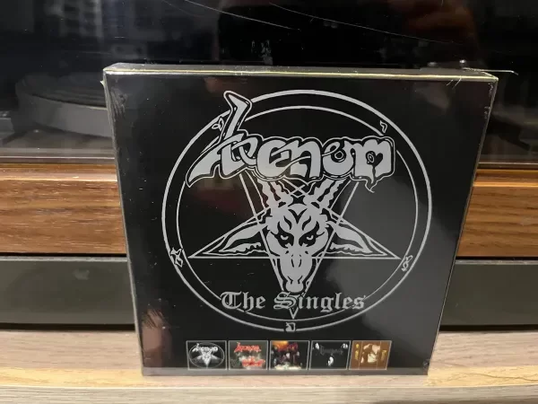 Producto - Venom - The Singles - Box Set 5 Cd Importado Europeo Edición Limitada