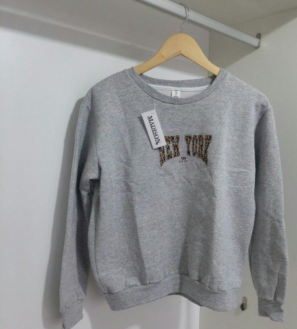 Producto - Buzo NEW YORK gris