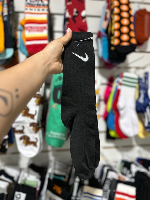 Producto - Nike negra eco