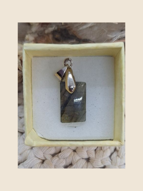 Producto - Dije "Labradorita blue" II