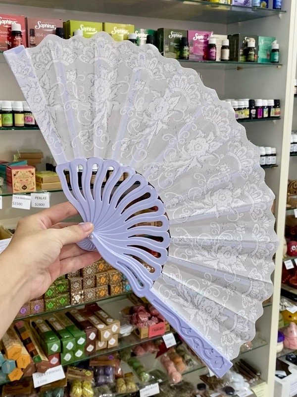 Producto - Abanicos de Tela Blancos (varios)