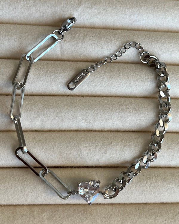 Producto - Pulsera con corazón cubic de acero quirúrgico 17-20cm