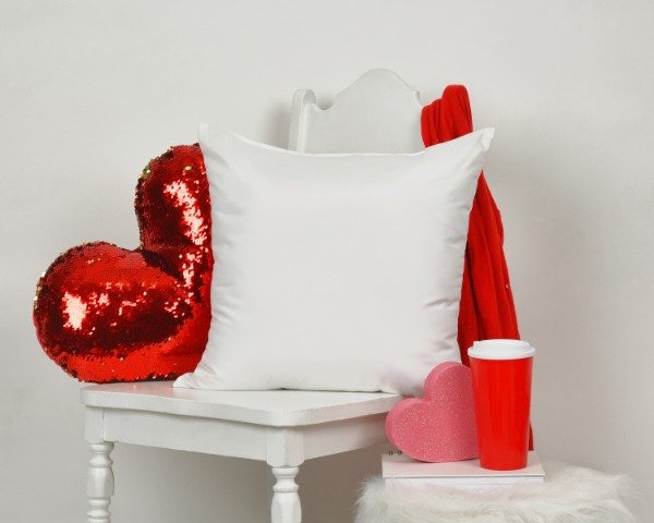 Producto - MOCKUP ALMOHADON SAN VALENTIN