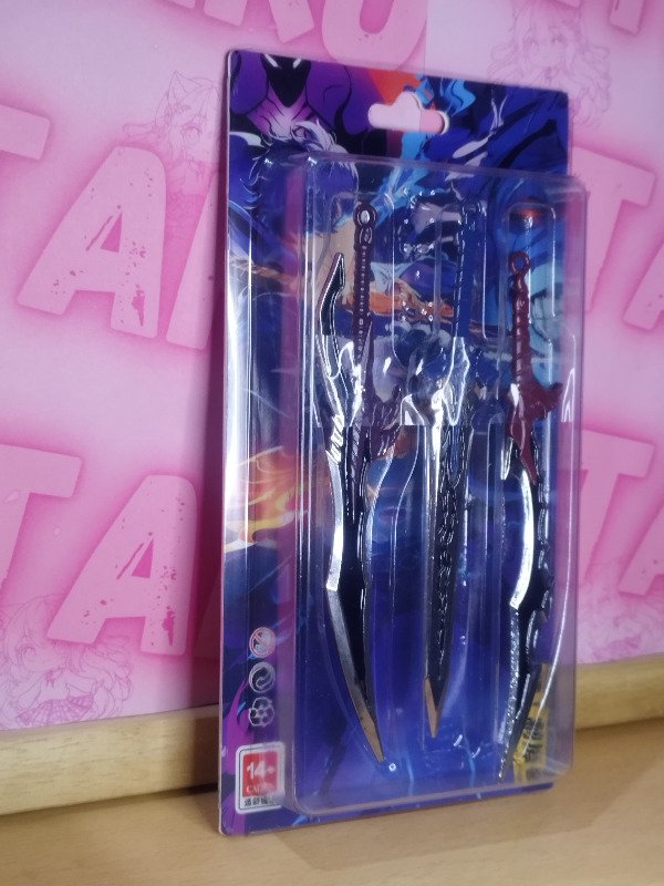 Producto - Armas Solo Leveling Jin woo 16 cm ( caja x 3 )