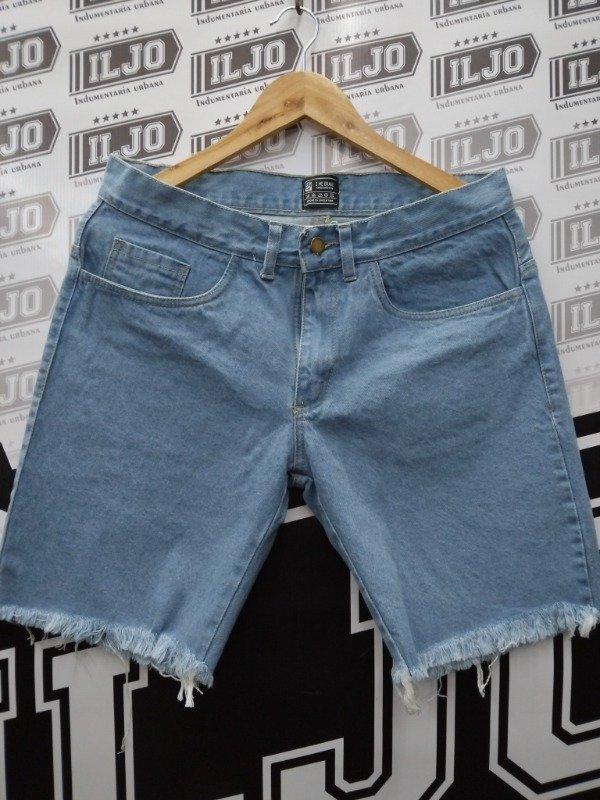 Producto - BERMUDA 2ME CELESTE