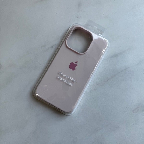 Producto - 15 PRO SILICONE CASE 3