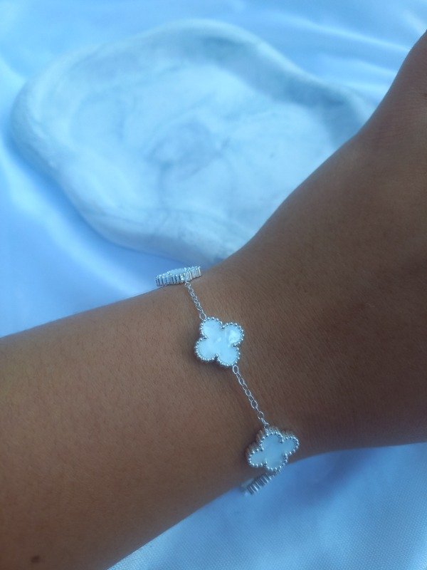 Producto - pulsera trebol white (blanco)