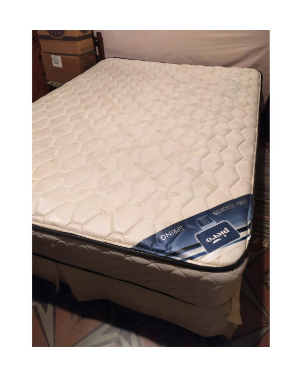 Producto - Colchón Piero de resortes y base con cubre colchón	/ 140x190