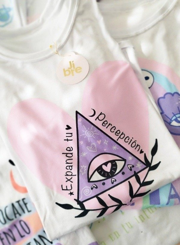 Producto - Remera "EXPANDE TU PERCEPCIÓN"