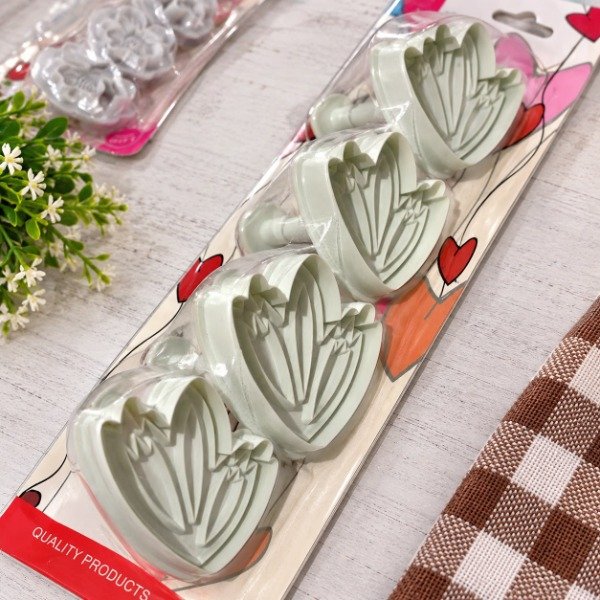 Producto - CORTANTE CON EXPULSOR FLOR DE LOTO ESTILIZADA - 0