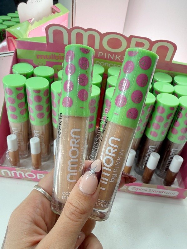 Producto - Corrector / contorno multifuncional PINK21